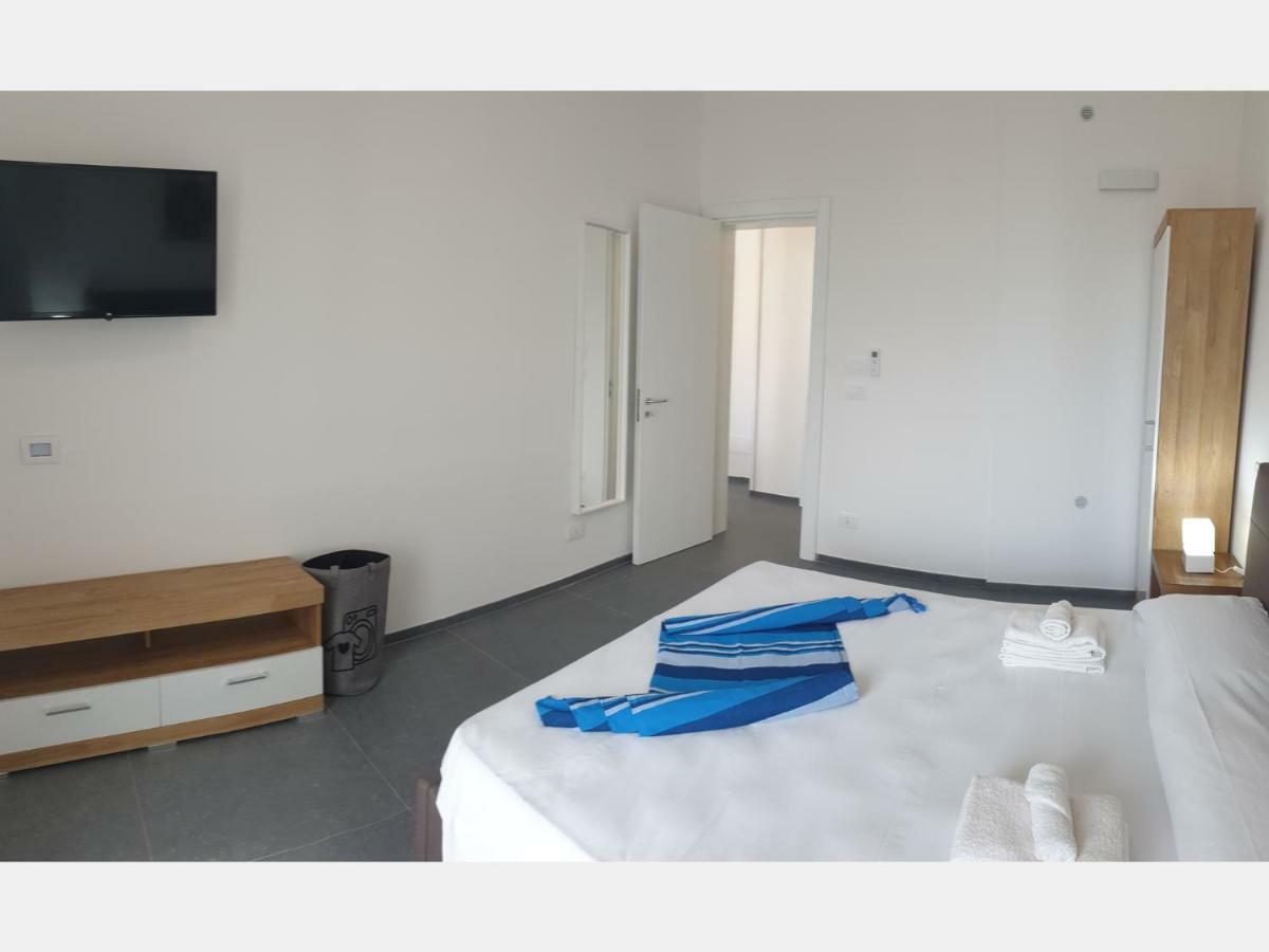 Medusa Room Apartment ปอร์โตเชซาเรโอ ภายนอก รูปภาพ