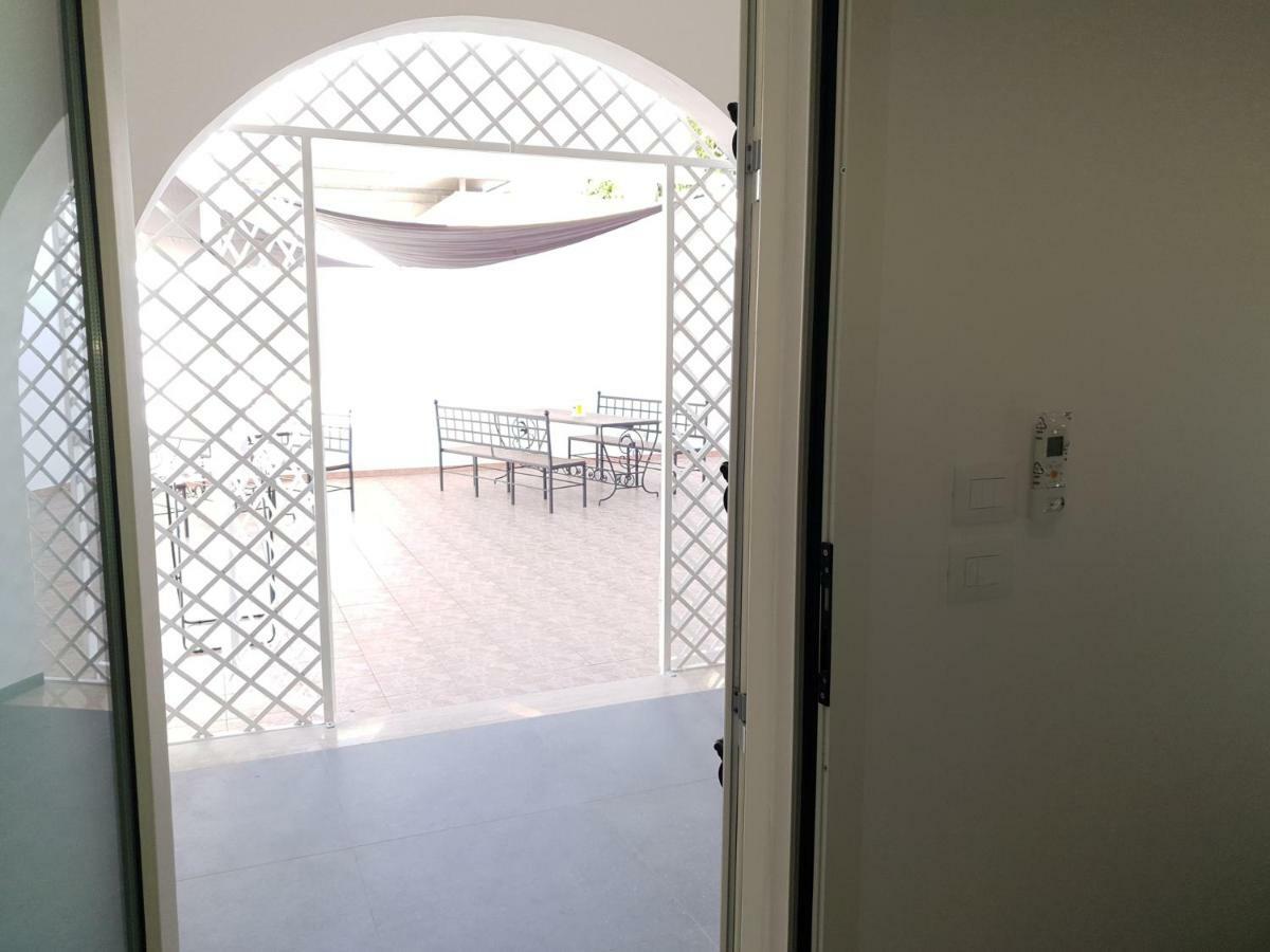 Medusa Room Apartment ปอร์โตเชซาเรโอ ภายนอก รูปภาพ